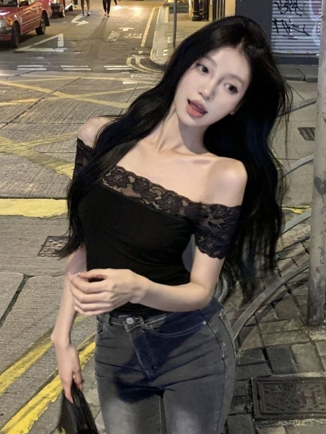 Black Off-Shoulder Short Sleeves Solid Polyester Top