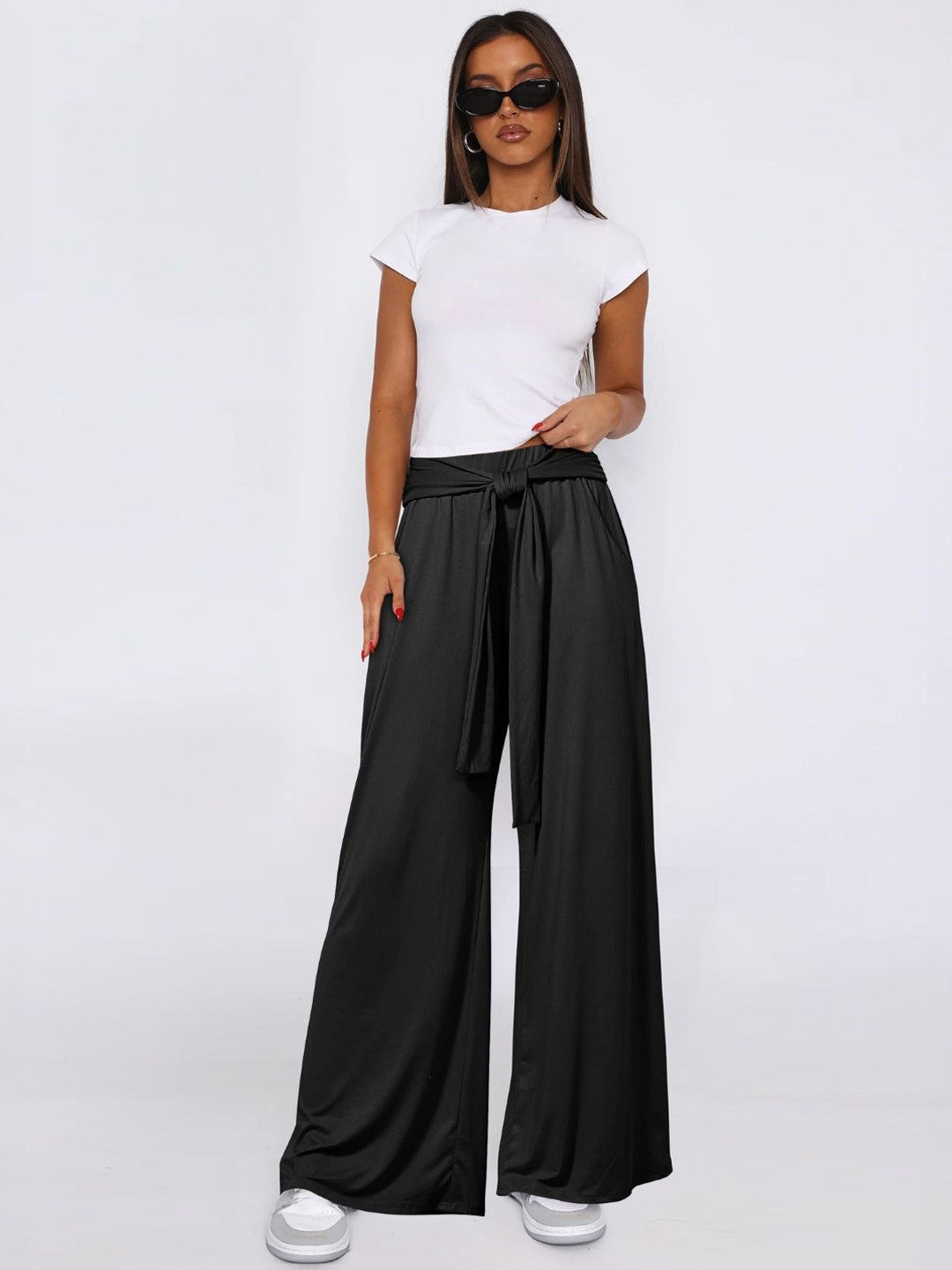 Black Loose Fit Solid Polyester Trouser