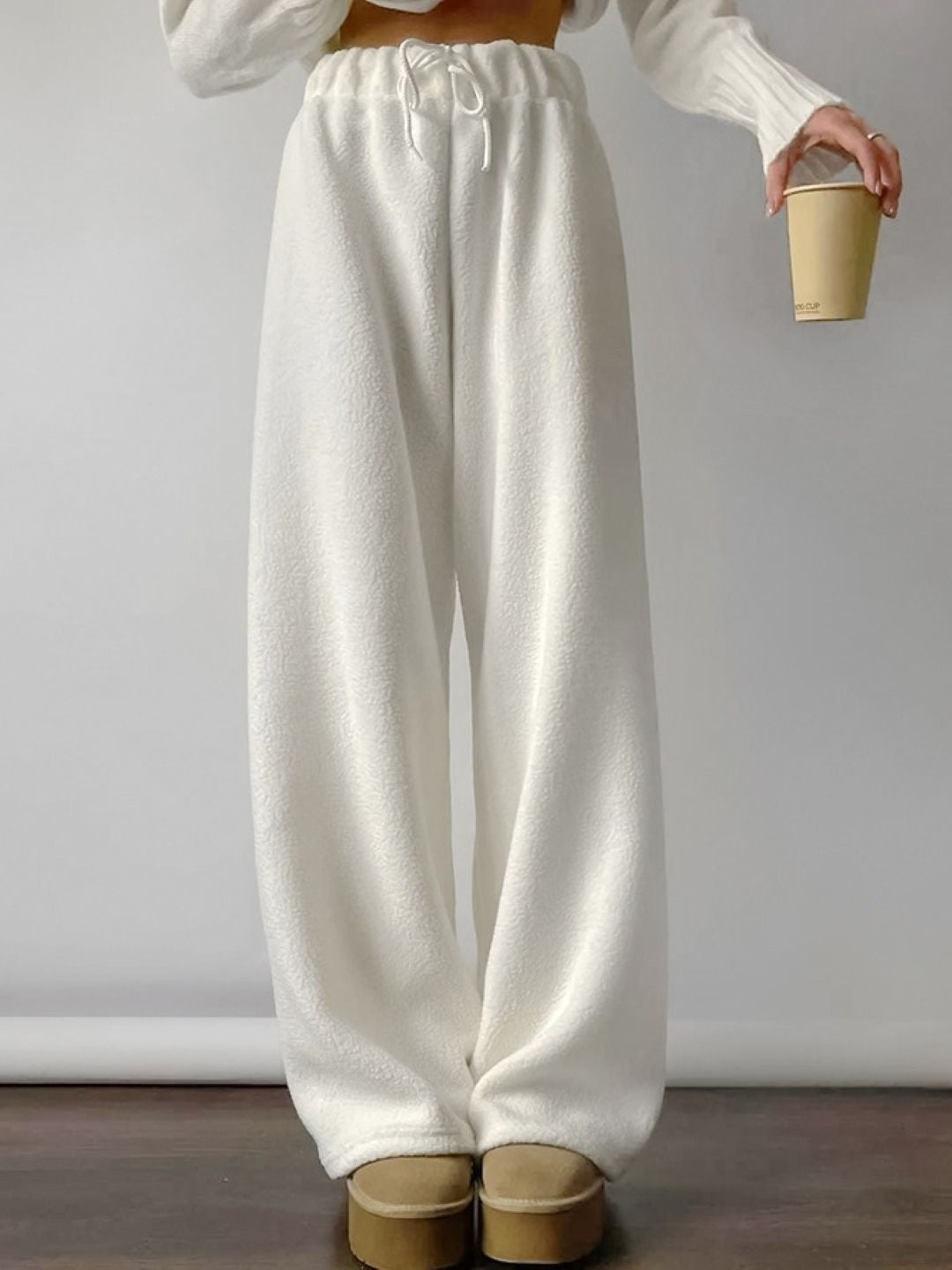 White Relaxed Fit Solid Polyester Trouser