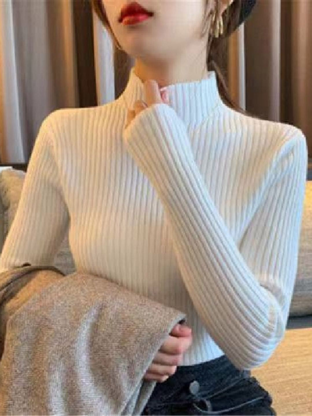 White Round Neck Long Sleeves Solid Polyester Top