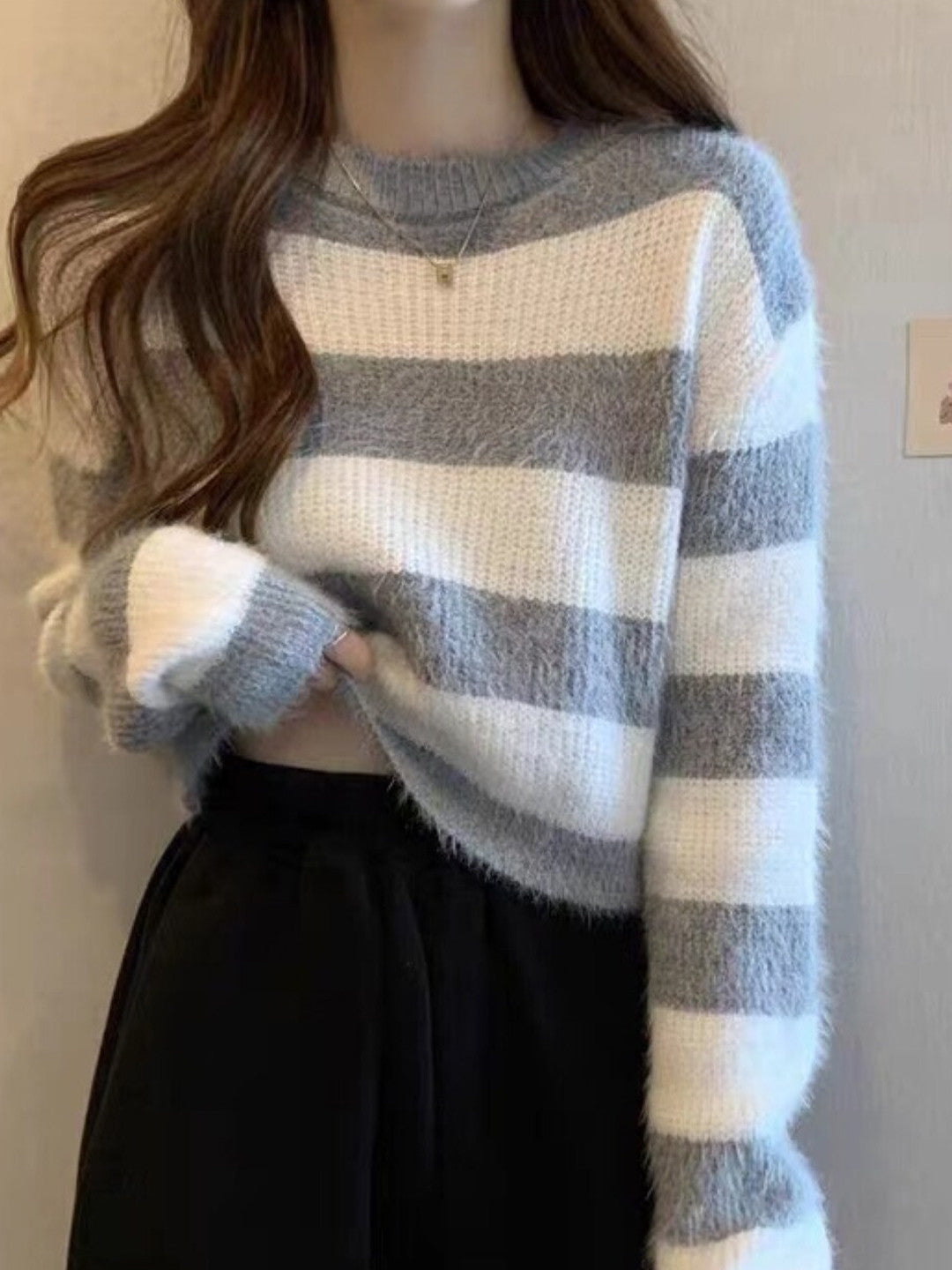 Grey Round Neck Long Sleeves Horizontal Stripes Regular Sleeves Acrylic Top