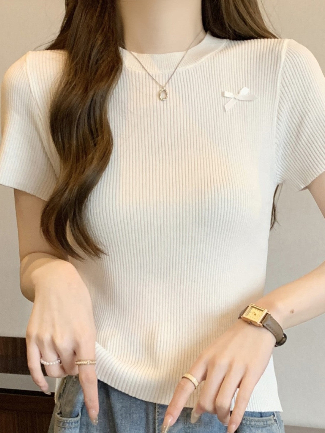 White Round Neck Short Sleeves Solid Polyester Top