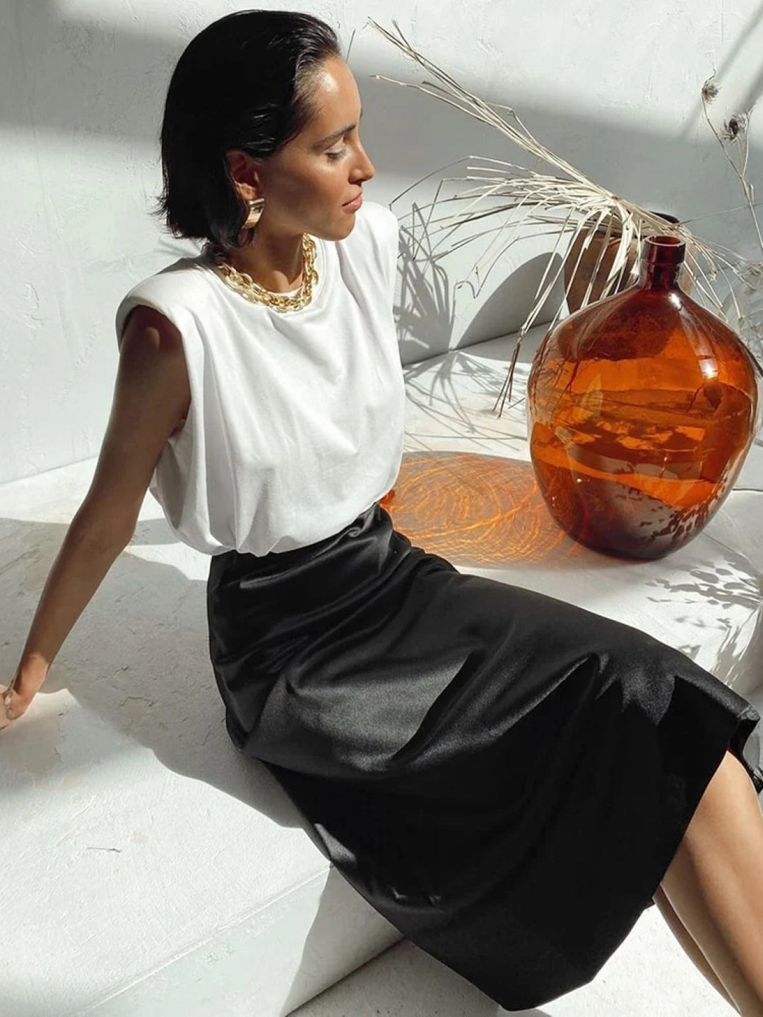 Black Solid Midi Polyester Skirt