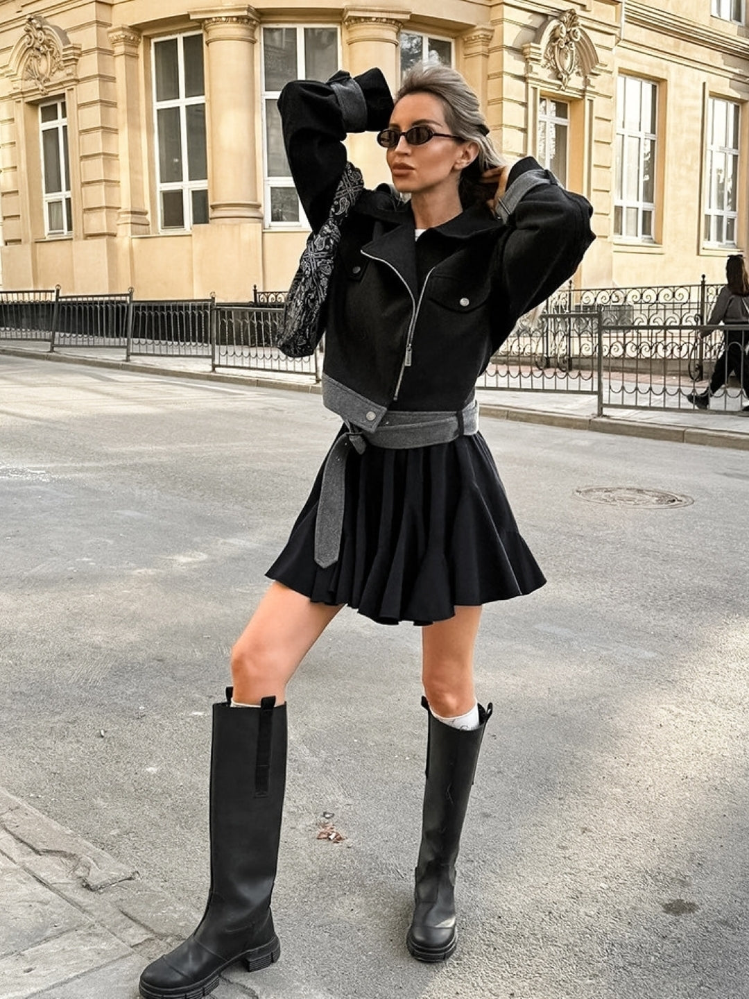 Black Solid Above Knee Polyester Skirt