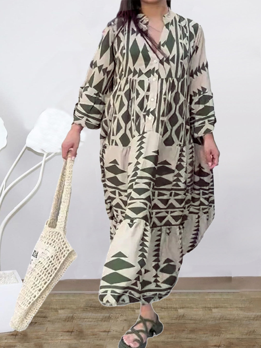 Green V-Neck A-Line Geometric Long Sleeves Maxi Polyester Dress