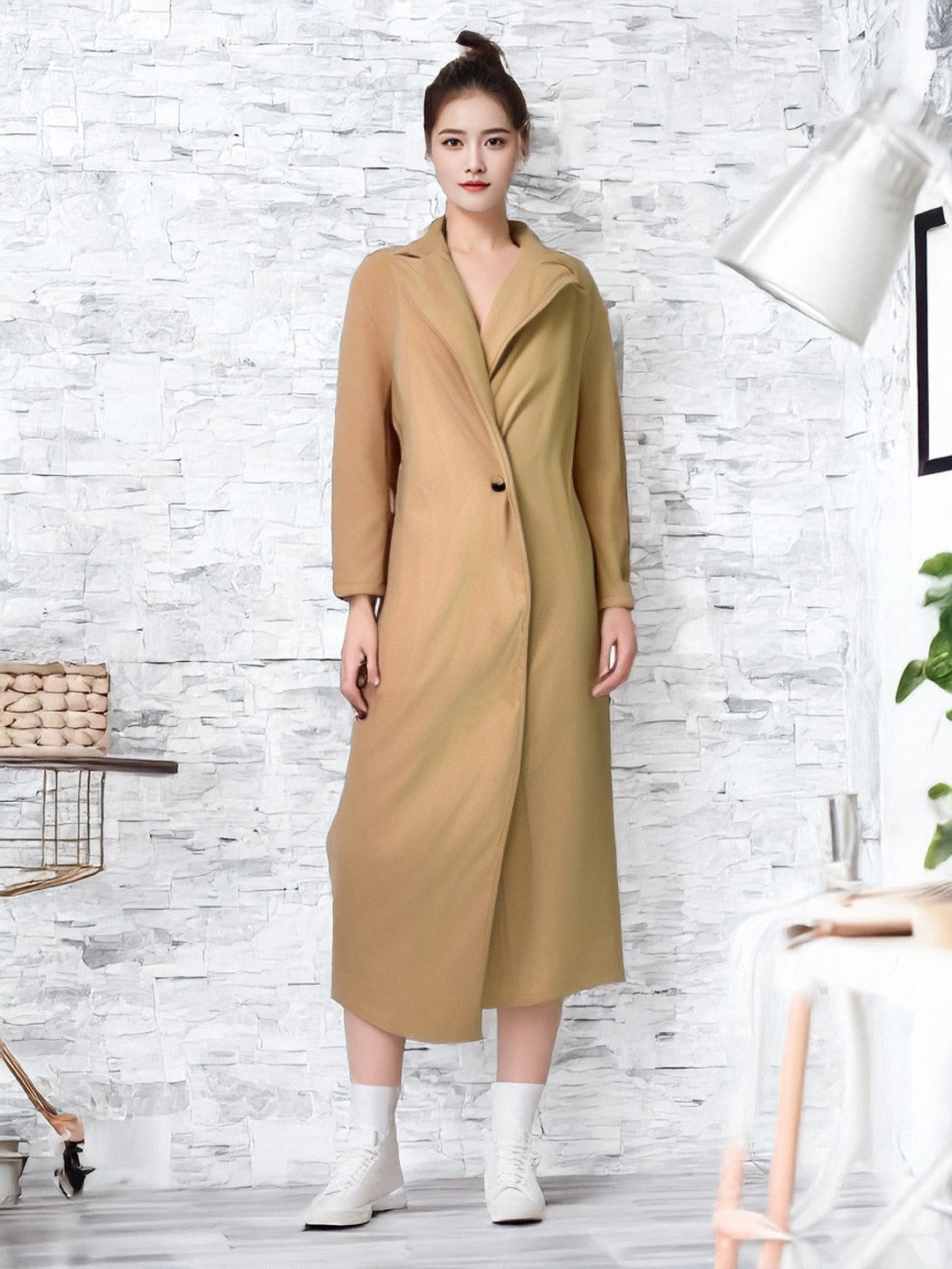 Brown Lapel Collar Solid Long Sleeves Polyester Jacket