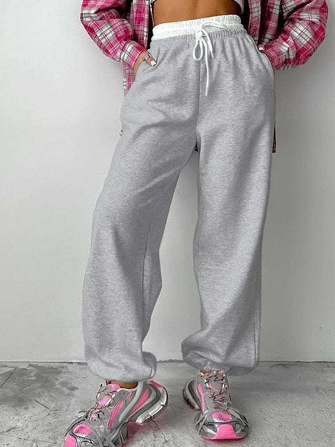 Grey Relaxed Fit Solid Polyester Trouser