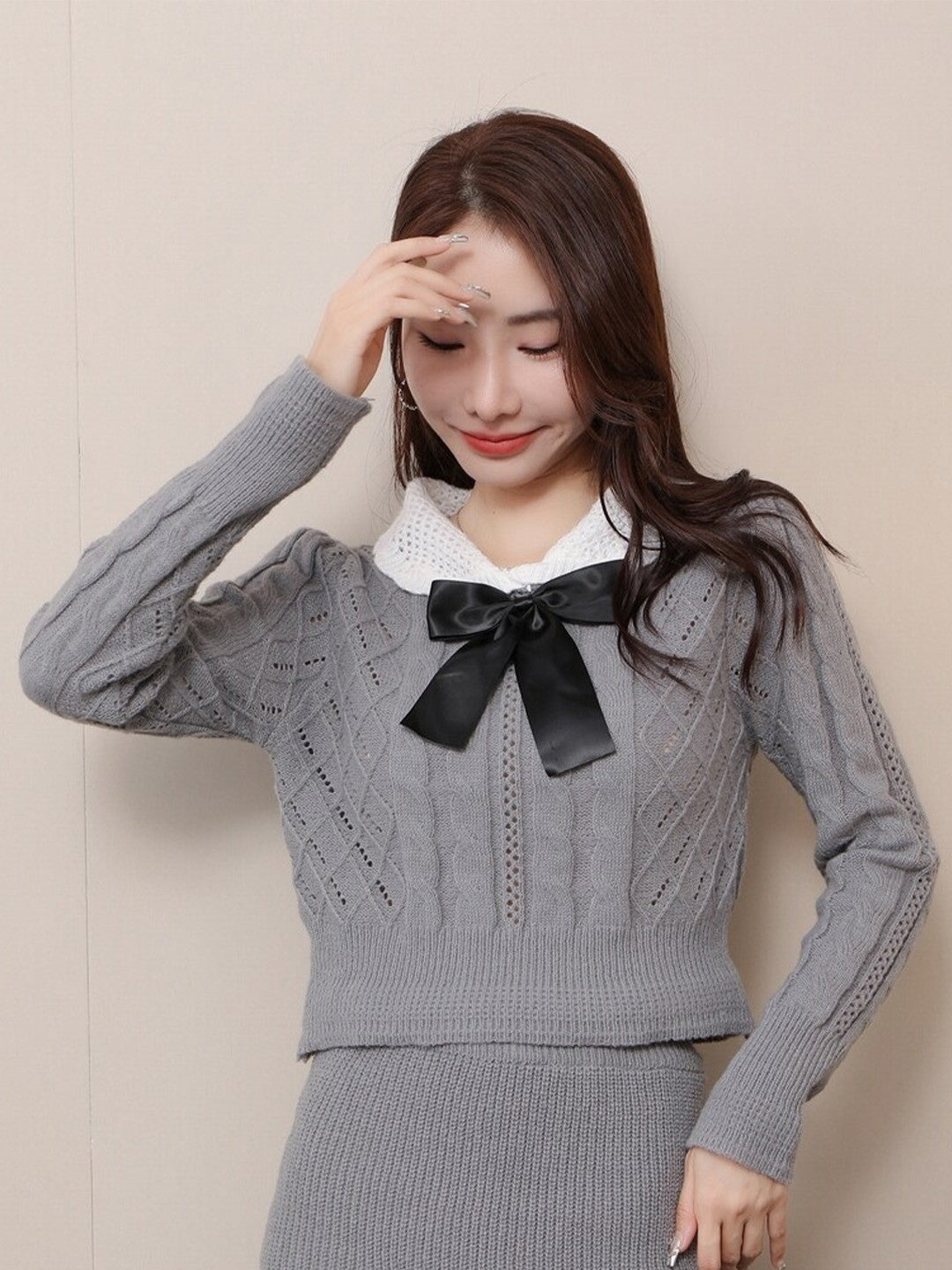 Grey Round Neck Long Sleeves Solid Regular Sleeves Polyester Top