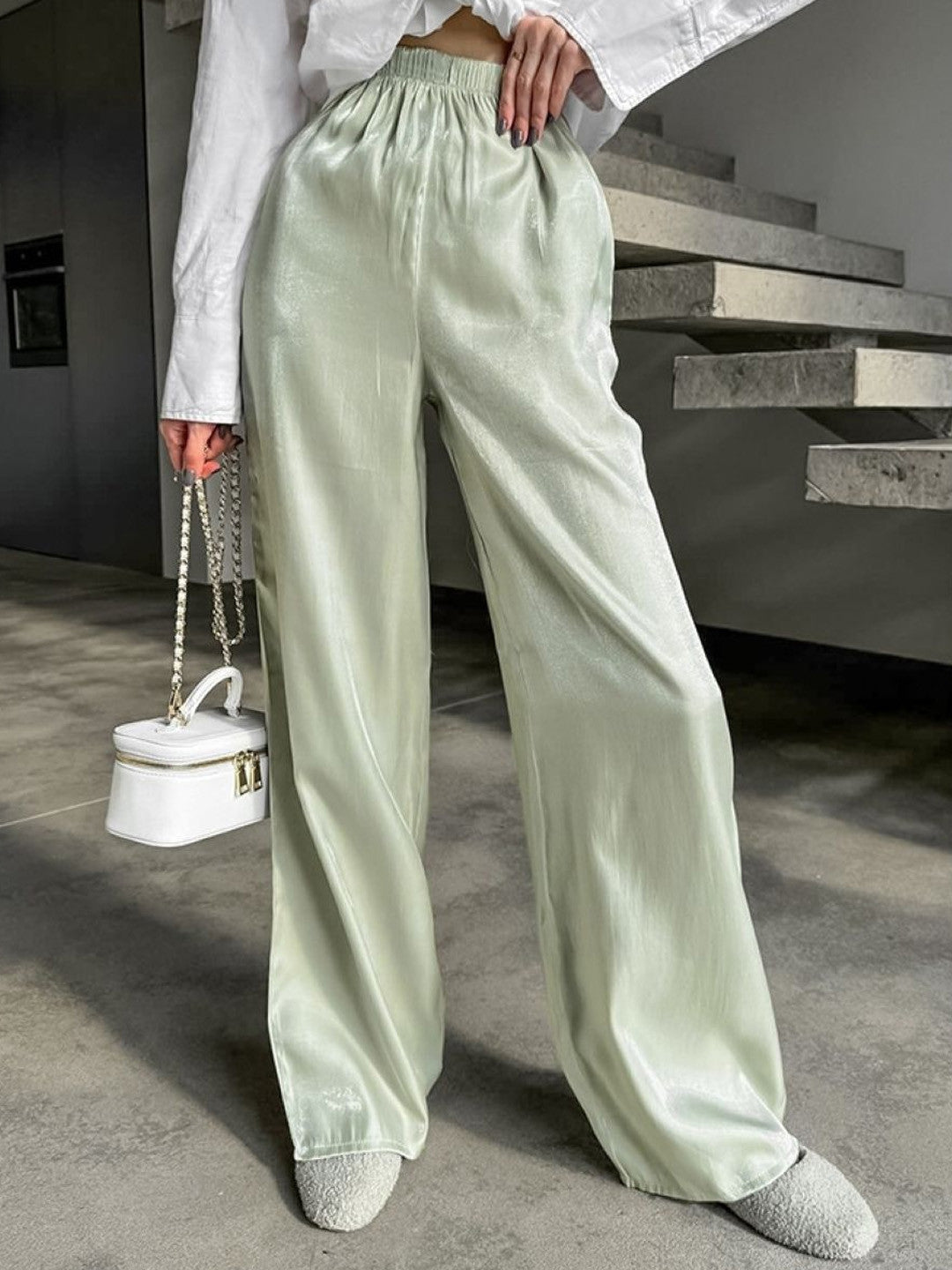 Green Relaxed Fit Solid Viscose Rayon Trouser