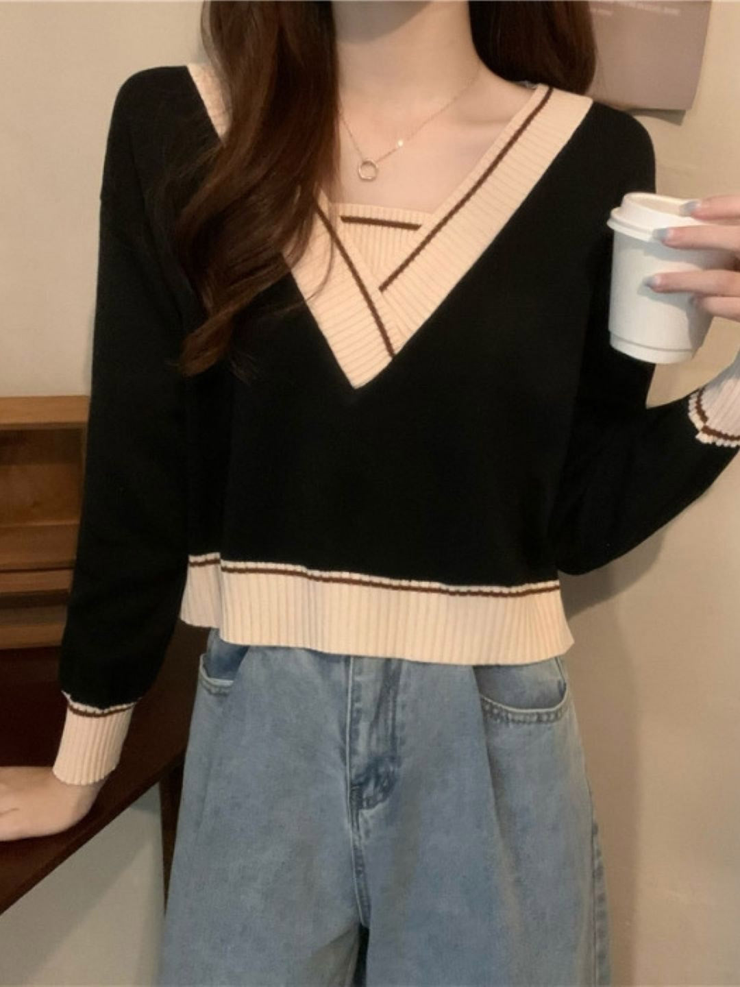 Black V-Neck Long Sleeves Colourblocked Cotton Top