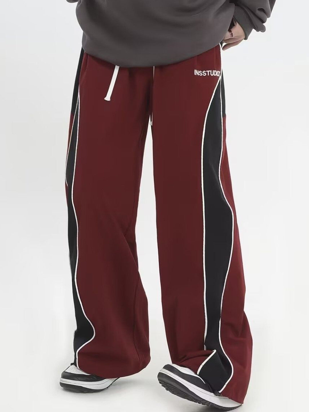 Red Relaxed Fit Printed Cotton Trouser