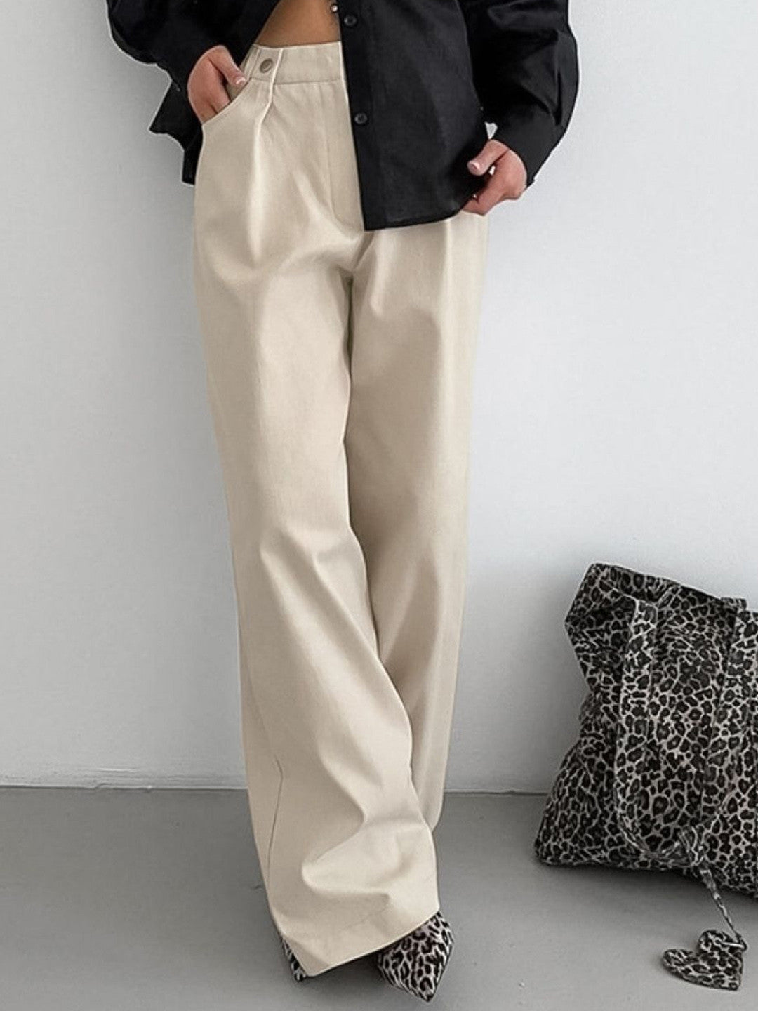Khaki Regular Fit Solid Cotton Trouser