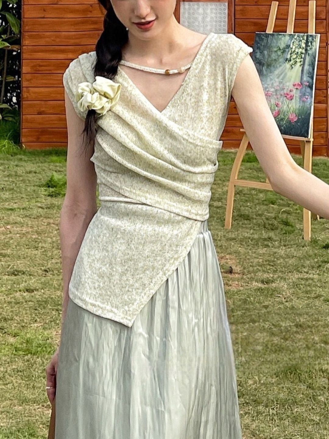 Green V-Neck Sleeveless Solid Polyester Top