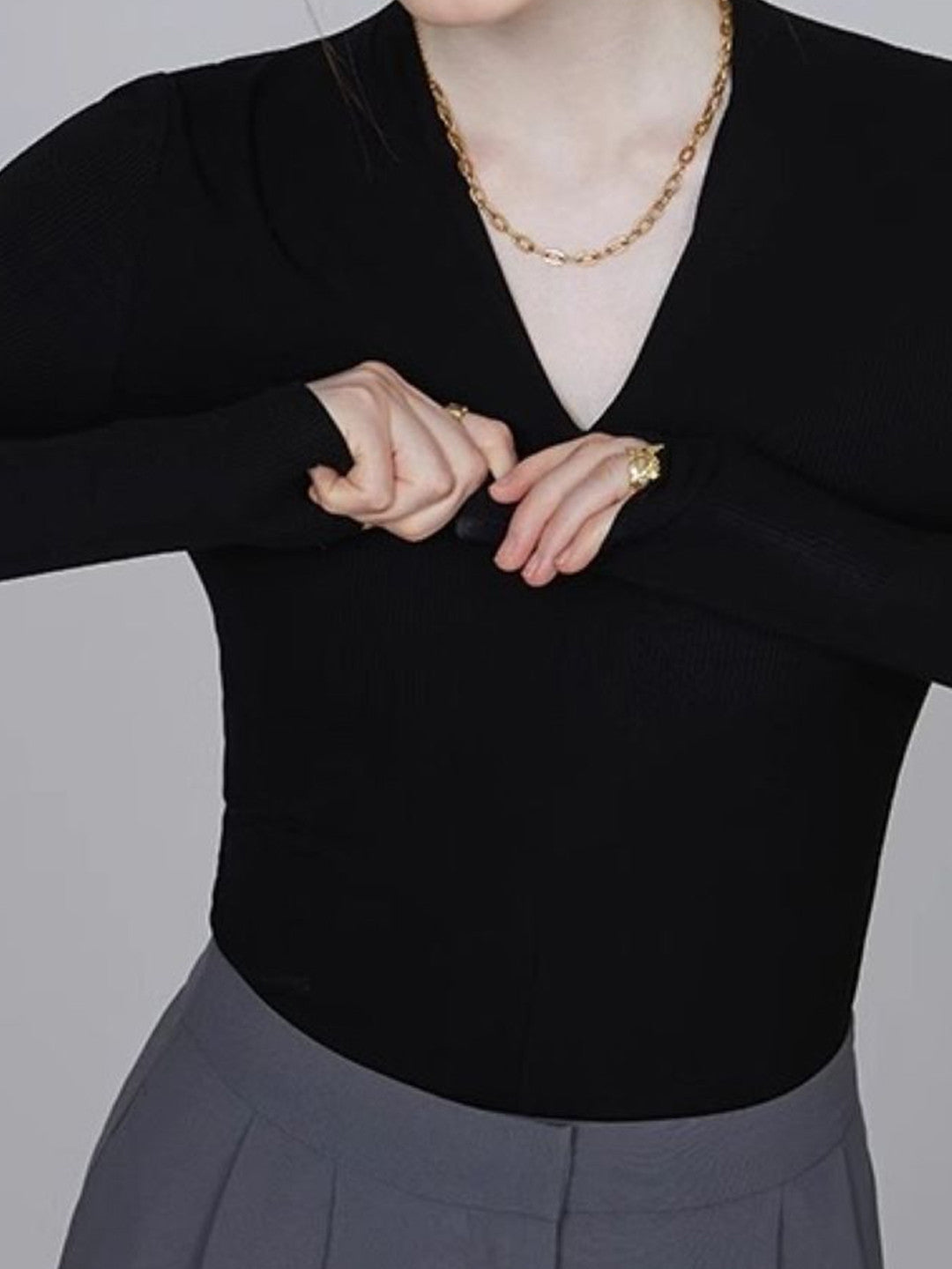 Black V-Neck Long Sleeves Solid Viscose Rayon Top