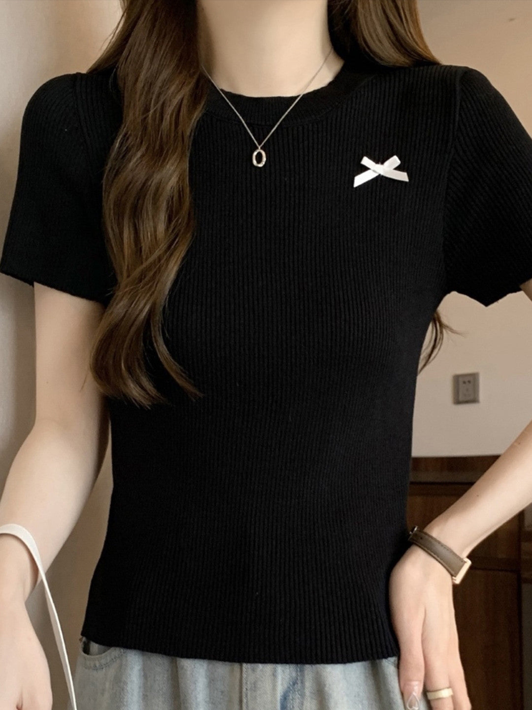 Black Round Neck Short Sleeves Solid Polyester Top
