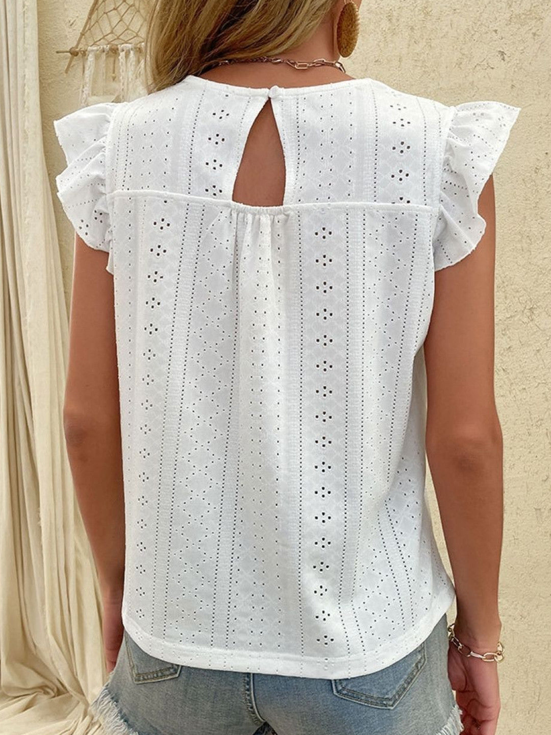 White V-Neck Sleeveless Solid Polyester Top