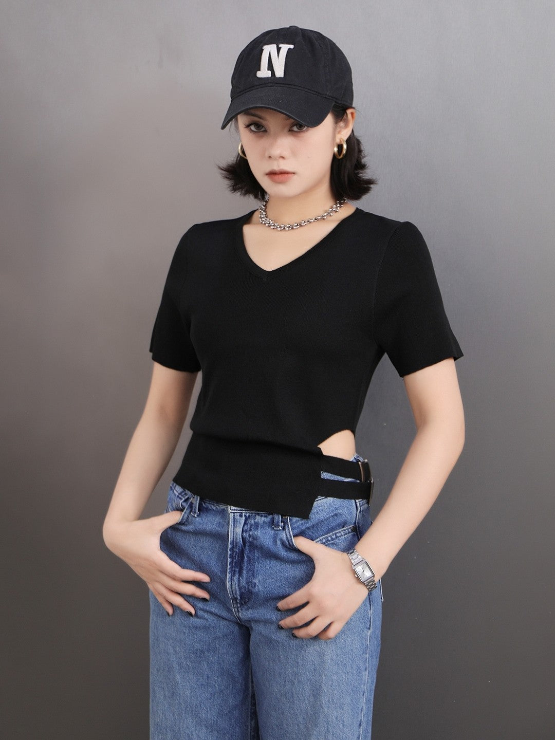 Black Round Neck Short Sleeves Solid Top