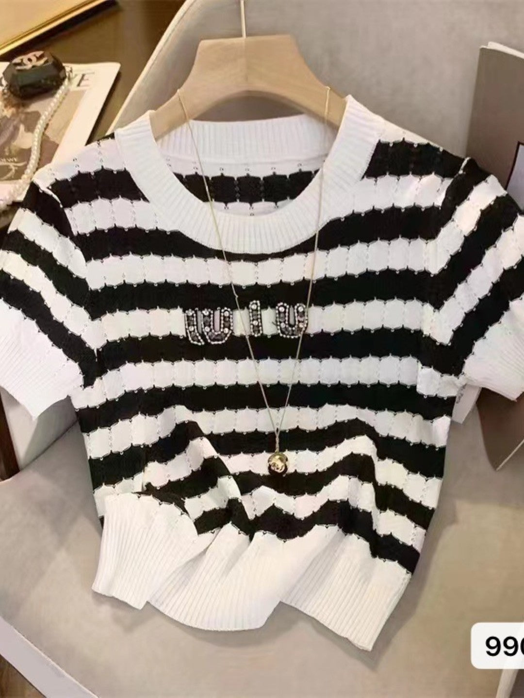White Round Neck Short Sleeves Horizontal Stripes Top