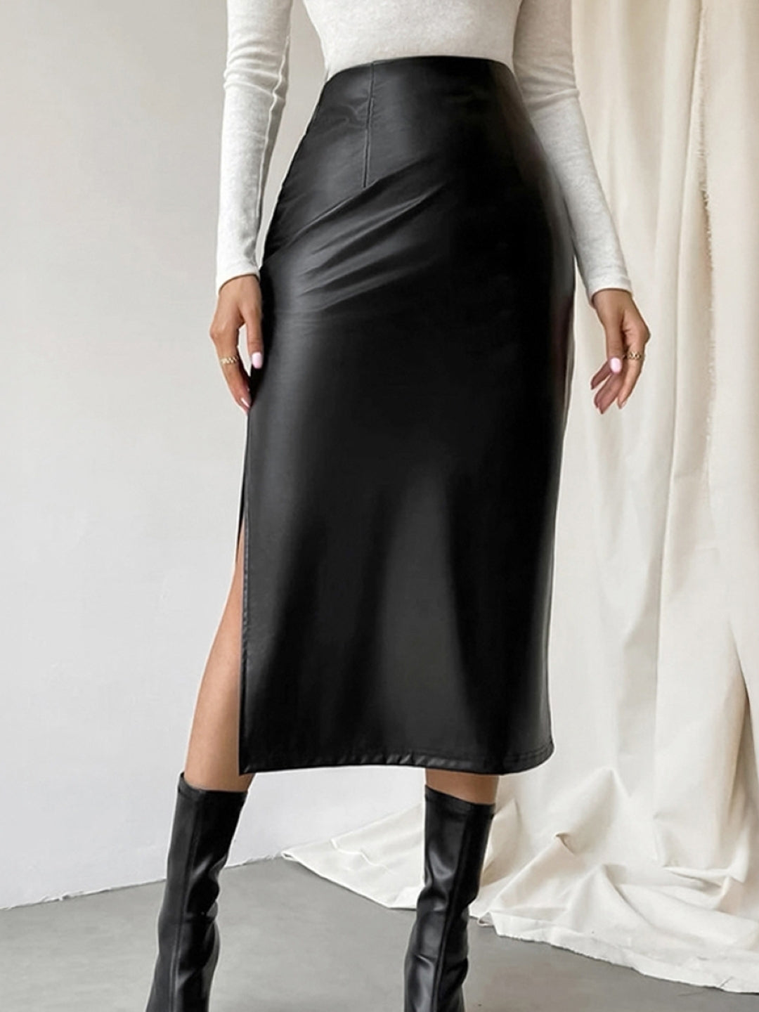 Black Solid Midi PU Skirt