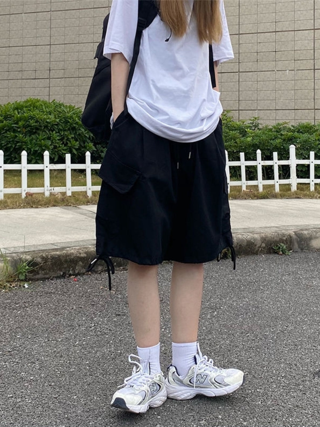 Black Solid Regular Fit Knee Length Polyester Shorts