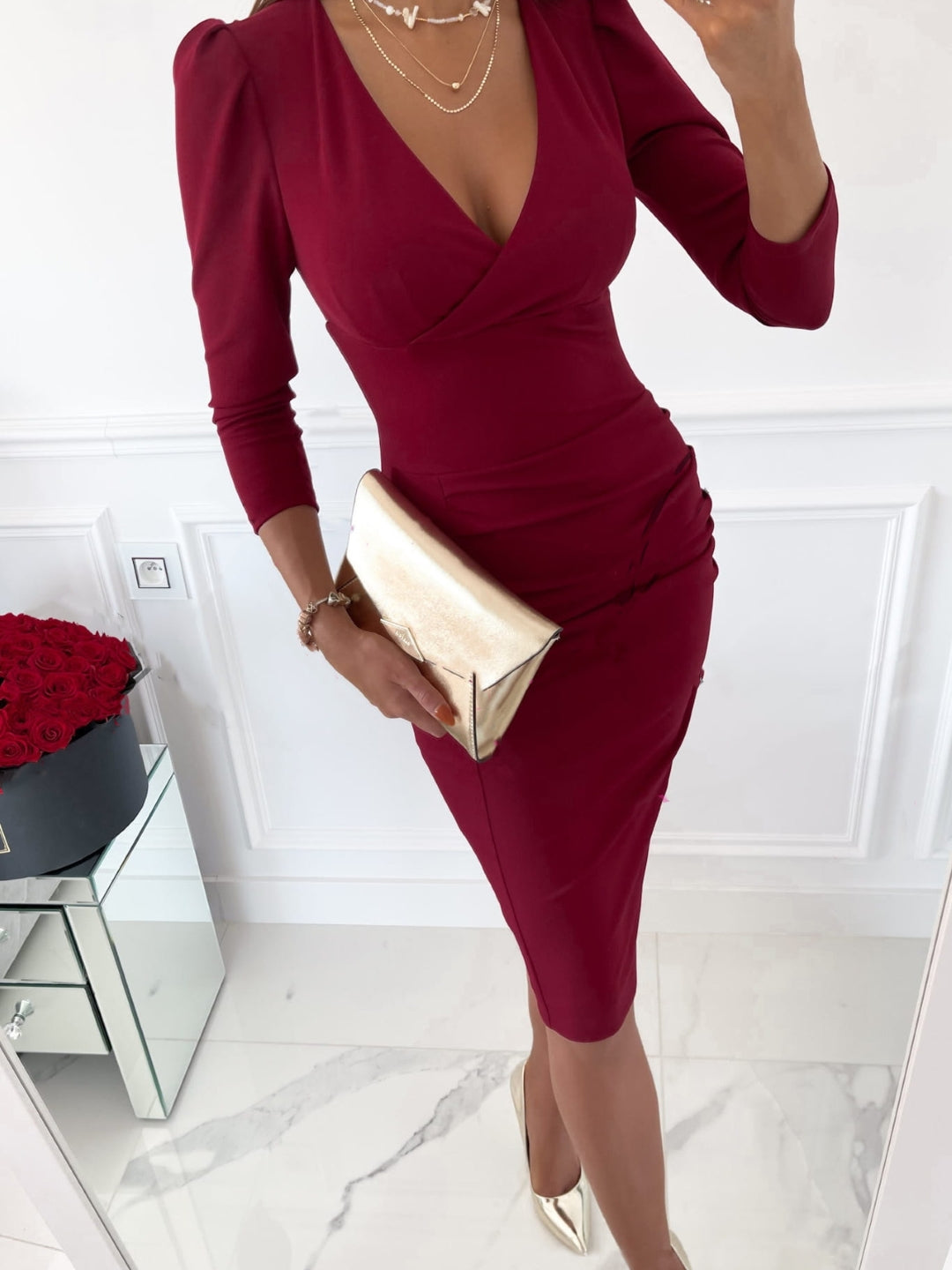 Red V-Neck Solid Long Sleeves Bodycon Polyester Knee Length Dress