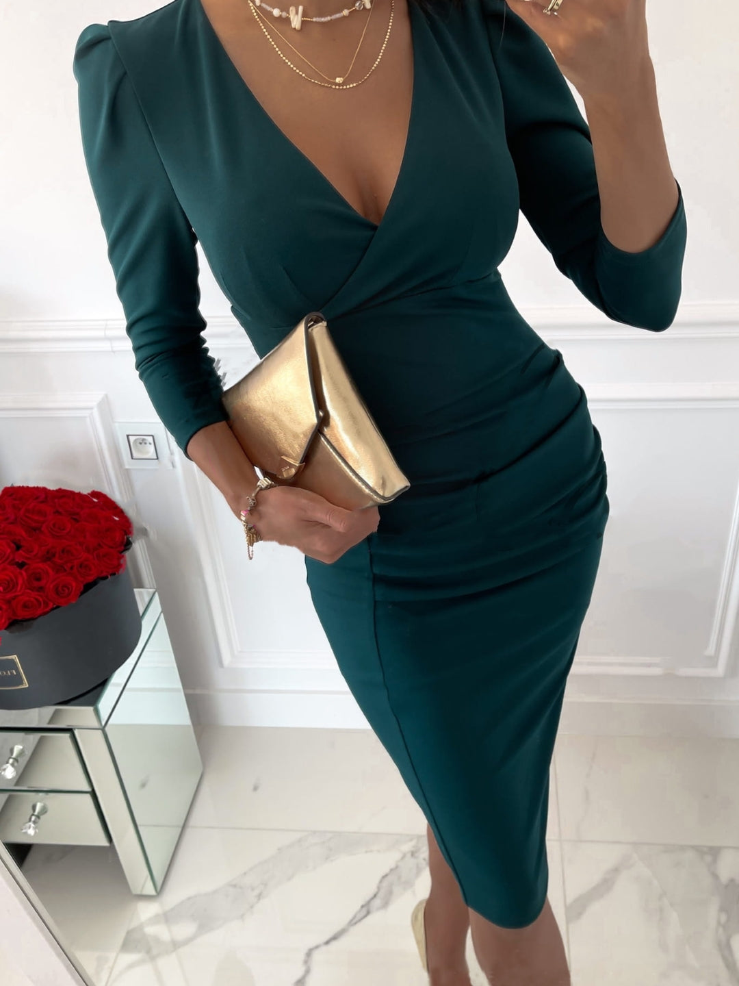 Green V-Neck Solid Long Sleeves Bodycon Polyester Knee Length Dress