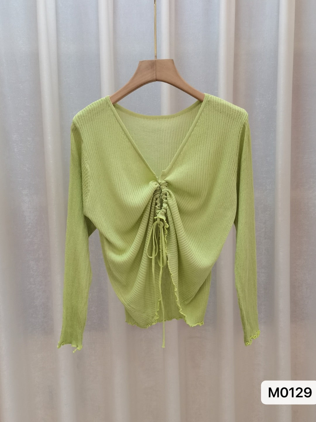 Green V-Neck Long Sleeves Solid Top