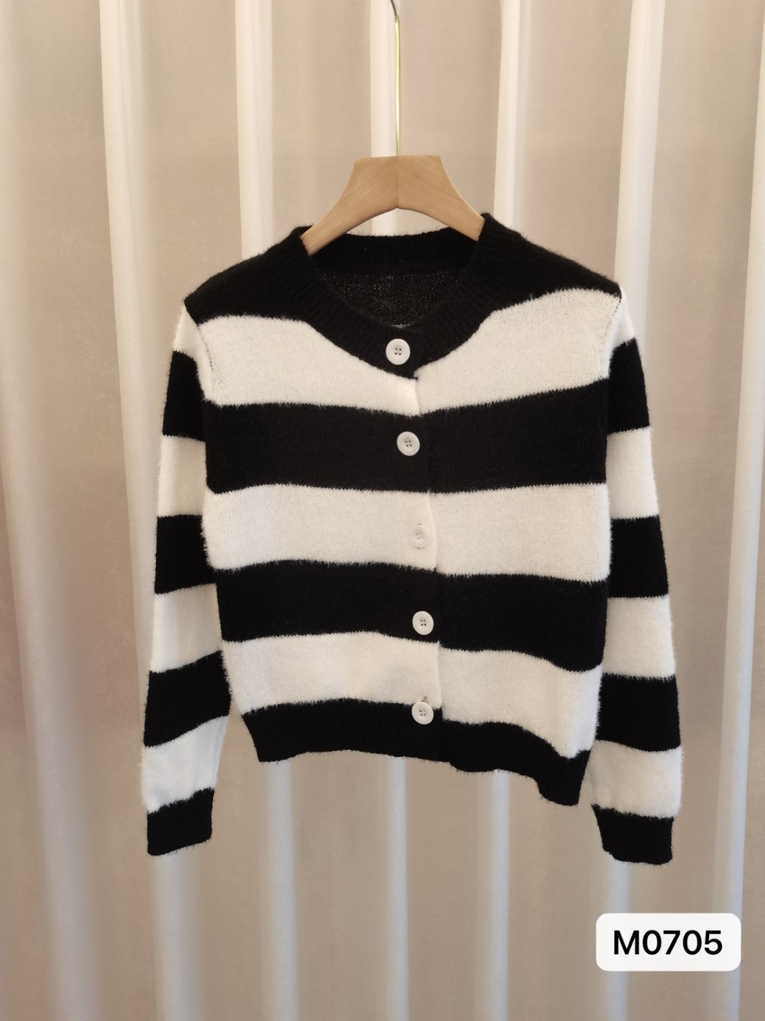 White Viscose Rayon Round Neck Long Sleeves Horizontal Stripes Top