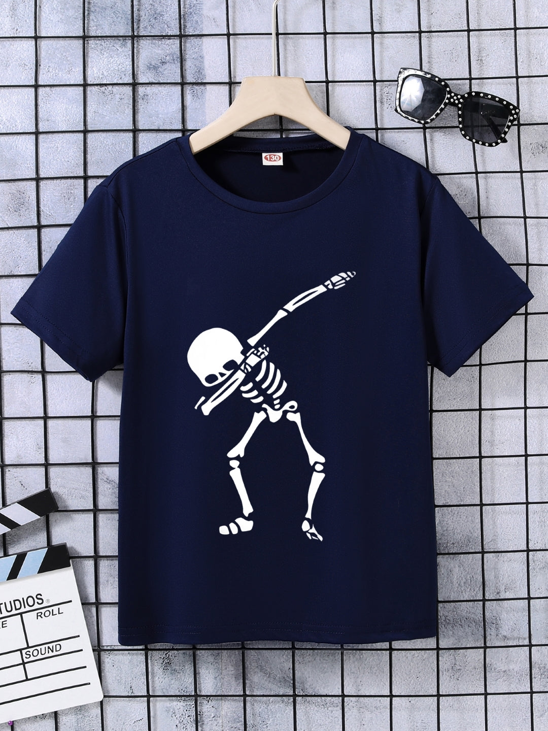 Navy Blue Round Neck Graphics Printed Short Sleeves Polyester T-Shirt