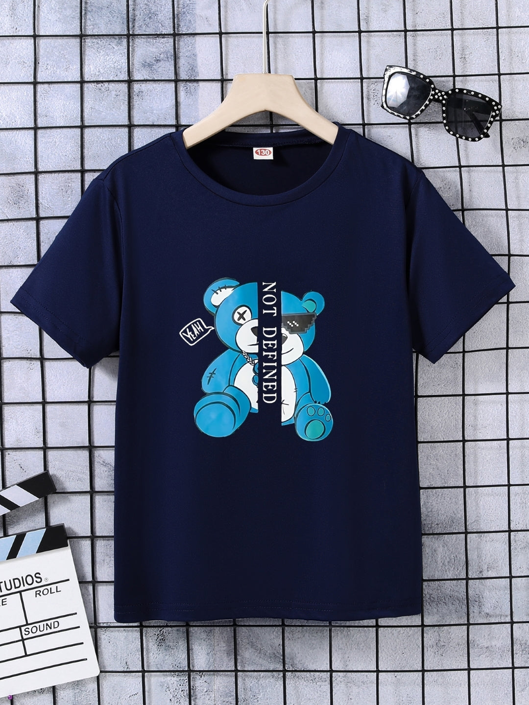 Navy Blue Round Neck Graphics Printed Short Sleeves Polyester T-Shirt