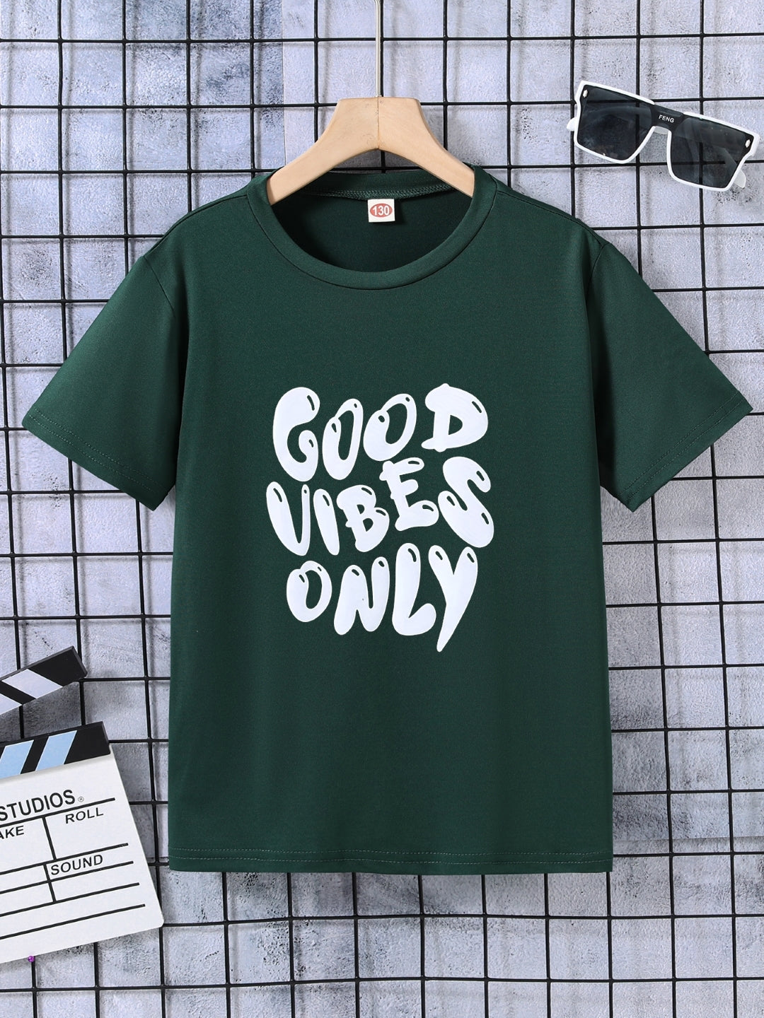 Green Round Neck Graphics Printed Short Sleeves Polyester T-Shirt