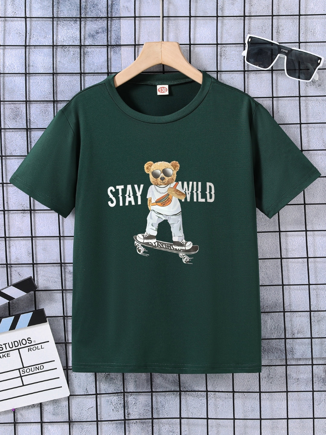 Green Round Neck Graphics Printed Short Sleeves Polyester T-Shirt