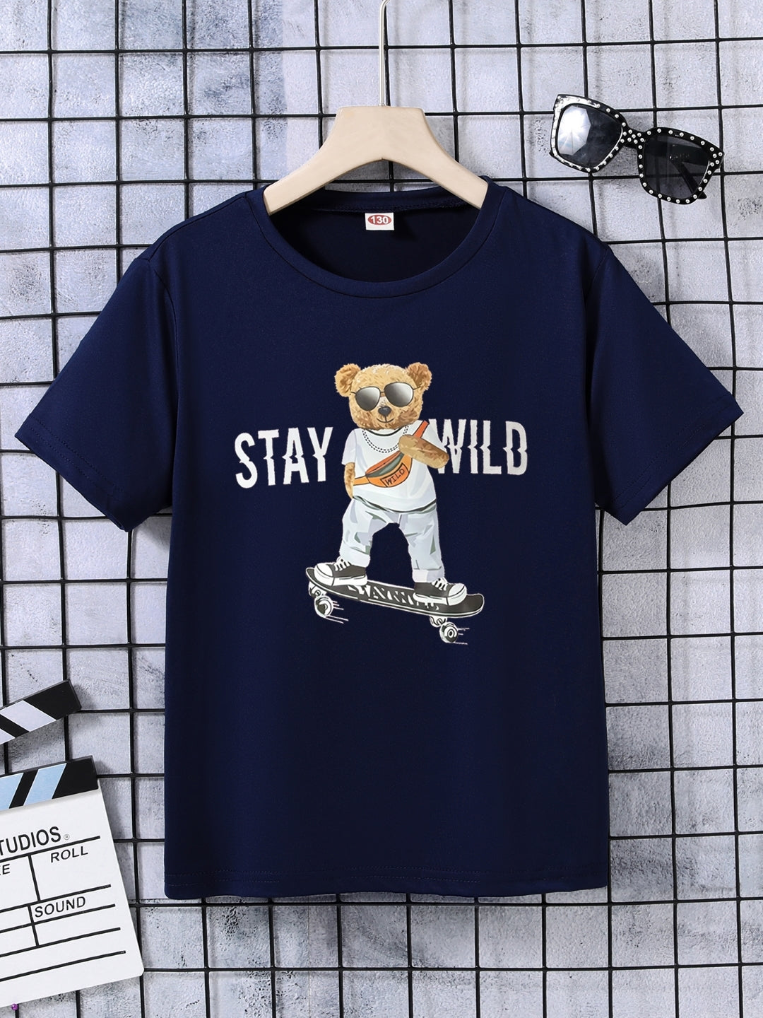 Navy Blue Round Neck Graphics Printed Short Sleeves Polyester T-Shirt