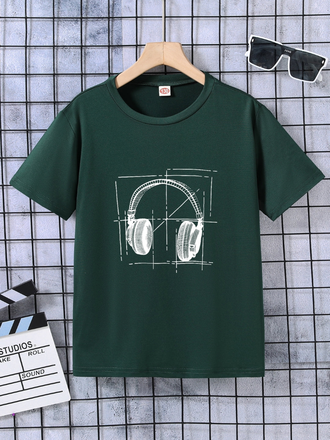 Green Round Neck Graphics Printed Short Sleeves Polyester T-Shirt