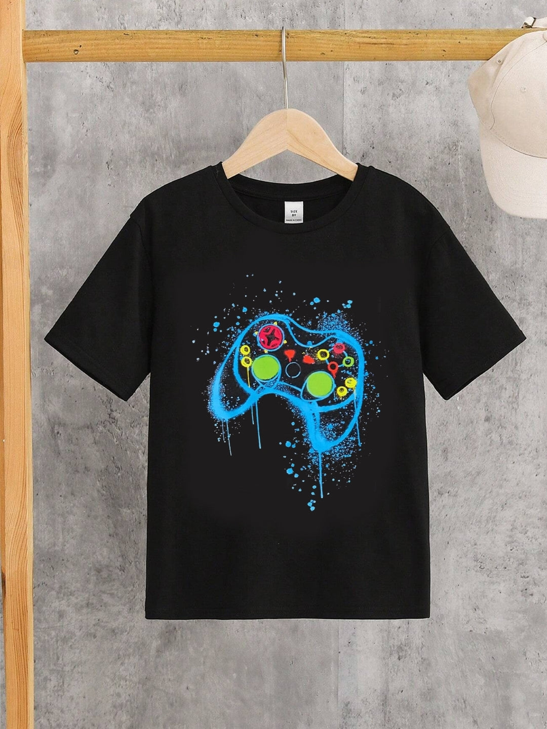 Black Round Neck Graphics Printed Short Sleeves Polyester T-Shirt