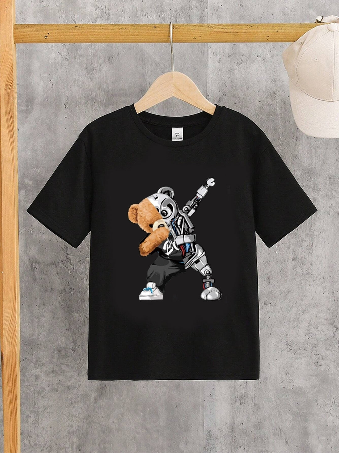 Black Round Neck Graphics Printed Short Sleeves Polyester T-Shirt