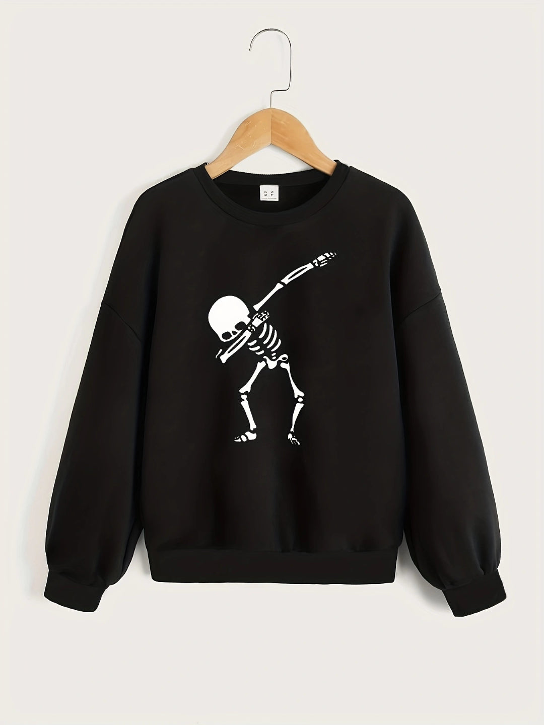 Black Round Neck Graphics Printed Long Sleeves Polyester Sweatshirt