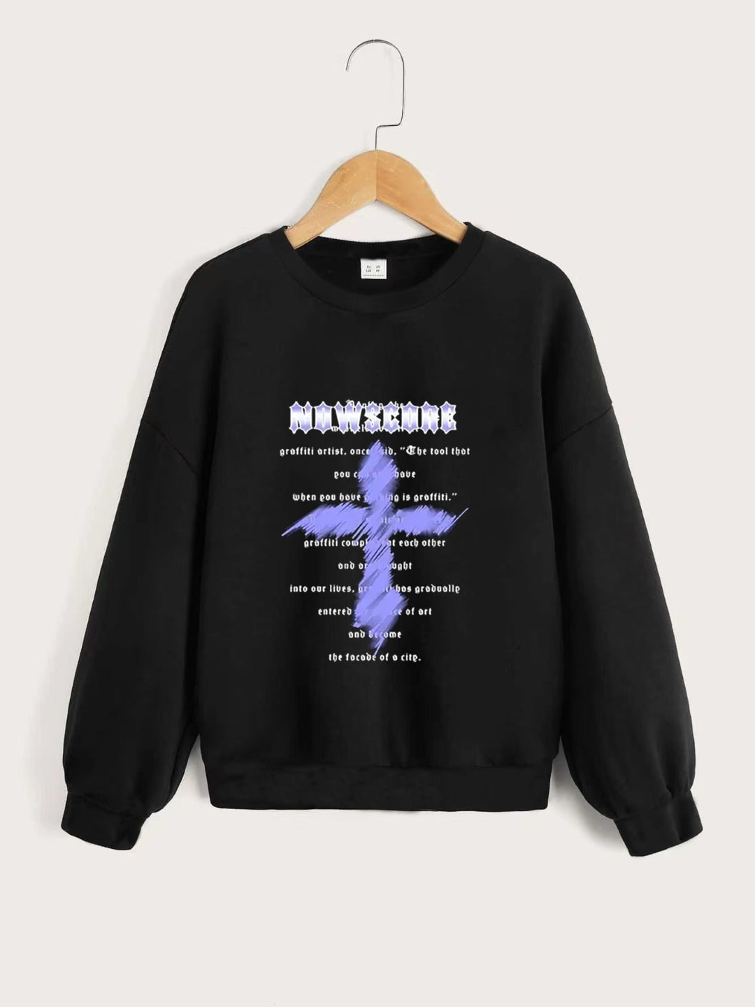 Black Round Neck Graphics Printed Long Sleeves Polyester Sweatshirt