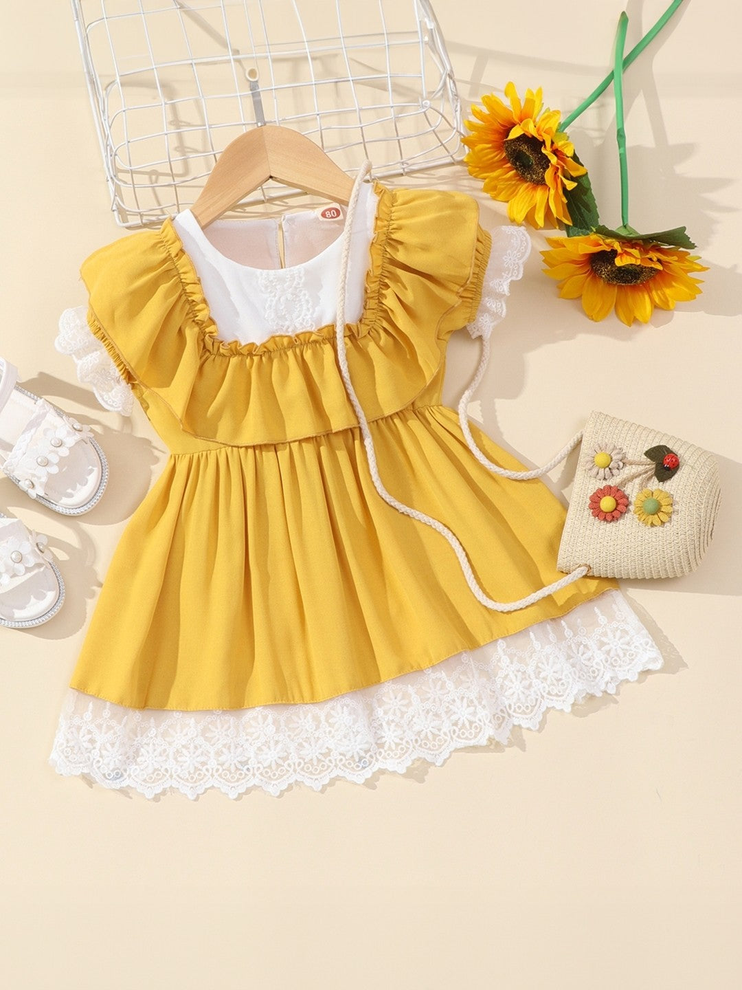 Yellow Round Neck Solid Short Sleeves Knee Length Polyester Dress