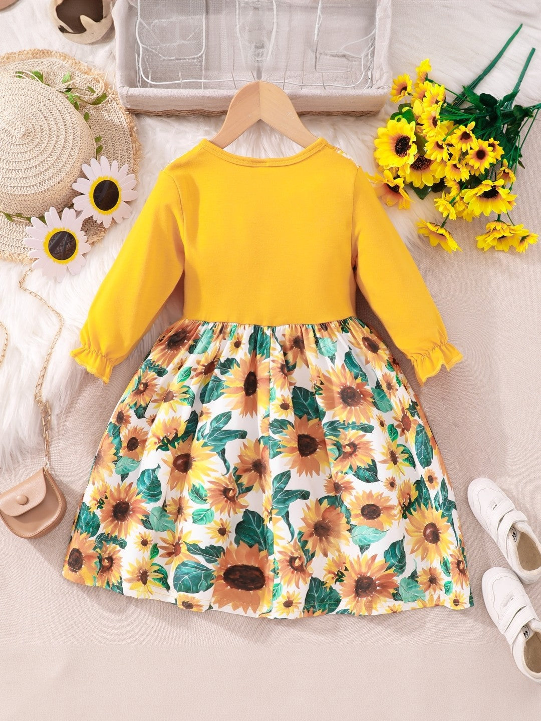 Yellow Round Neck Print Long Sleeves Knee Length Polyester Dress