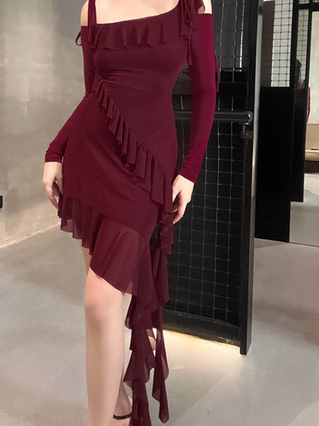 Burgundy Square Neck Solid Bodycon Long Sleeves Polyester Dress