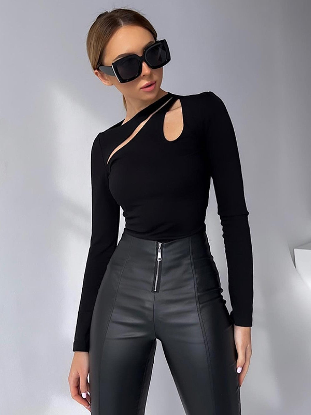 Black Round Neck Solid Long Sleeves Polyester Top