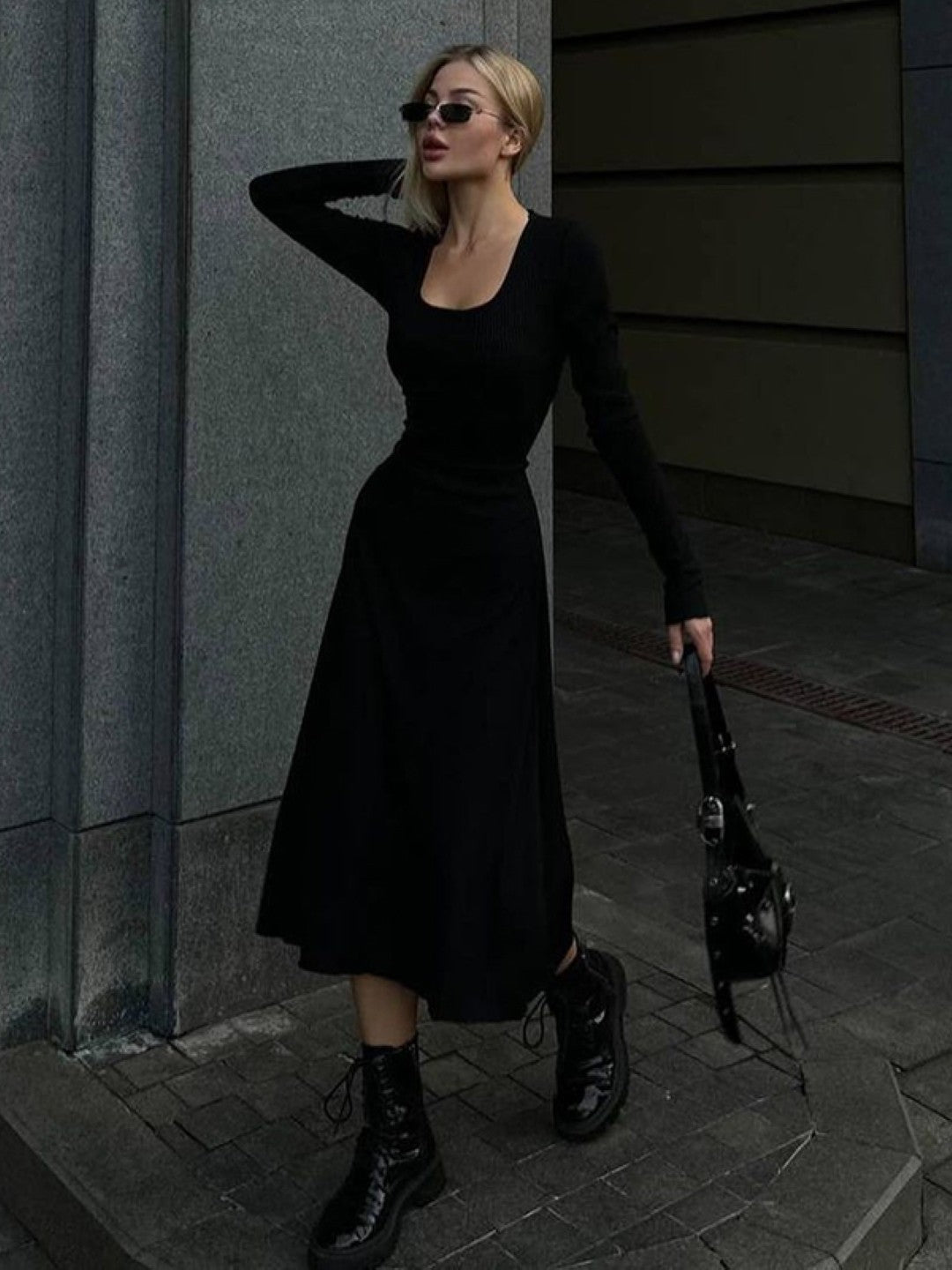 Black Round Neck Solid A-Line Long Sleeves Polyester Maxi Dress