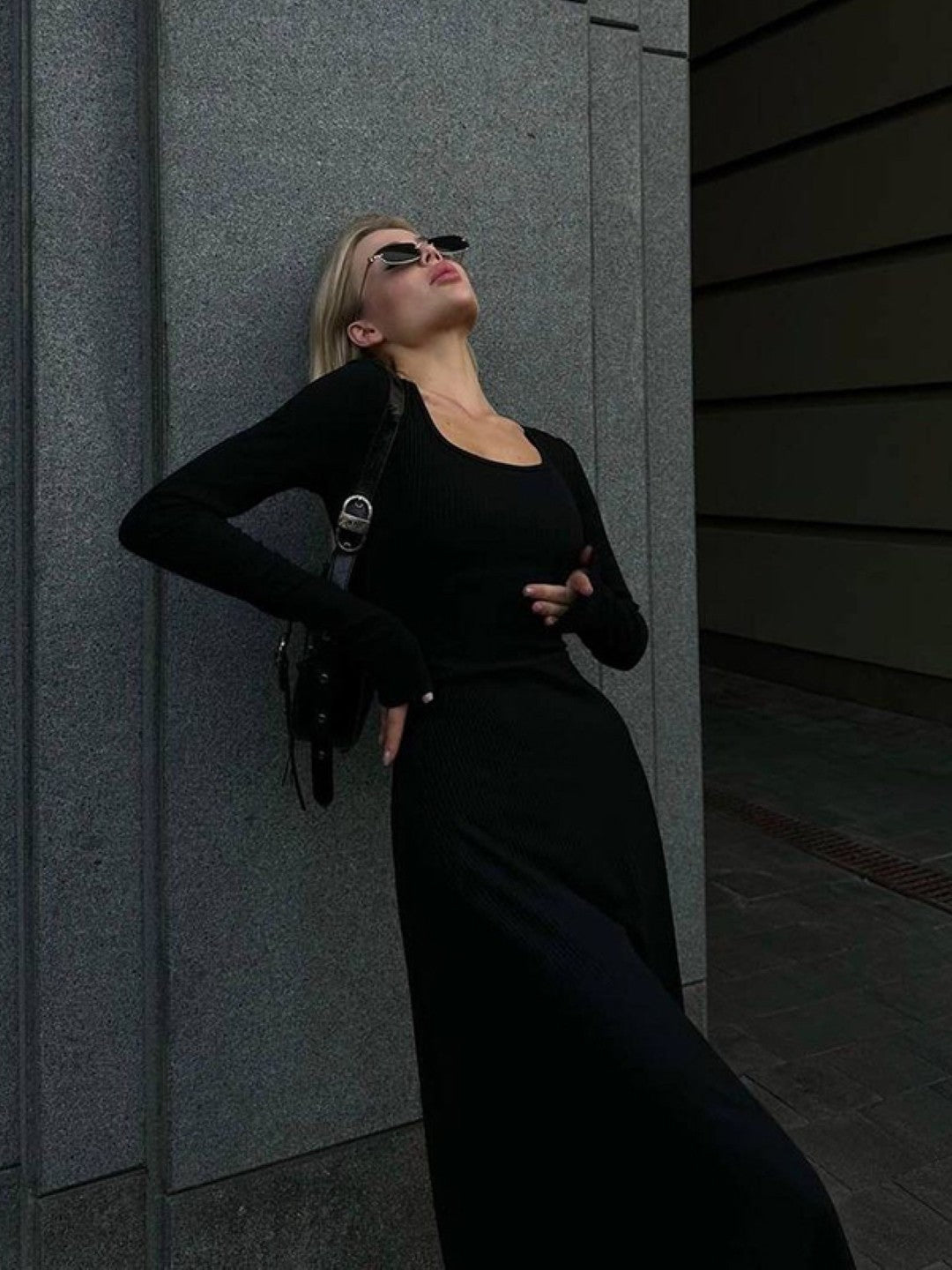 Black Round Neck Solid A-Line Long Sleeves Polyester Maxi Dress