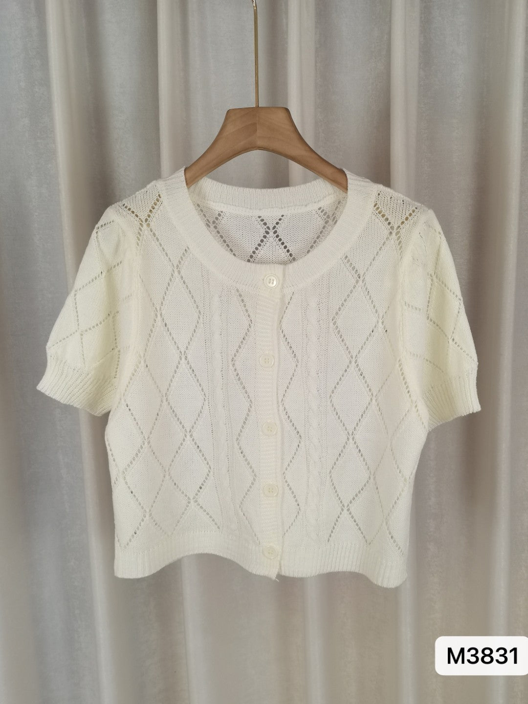 White Round Neck Short Sleeves Solid Regular Sleeves Acrylic Top