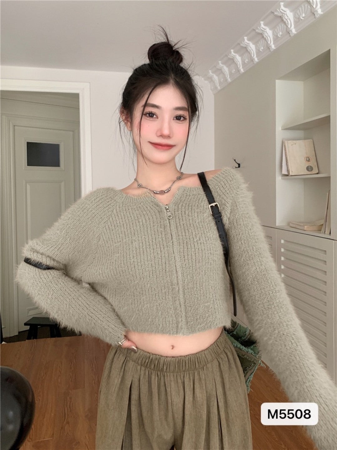 Grey Round Neck Long Sleeves Solid Regular Sleeves Nylon Top