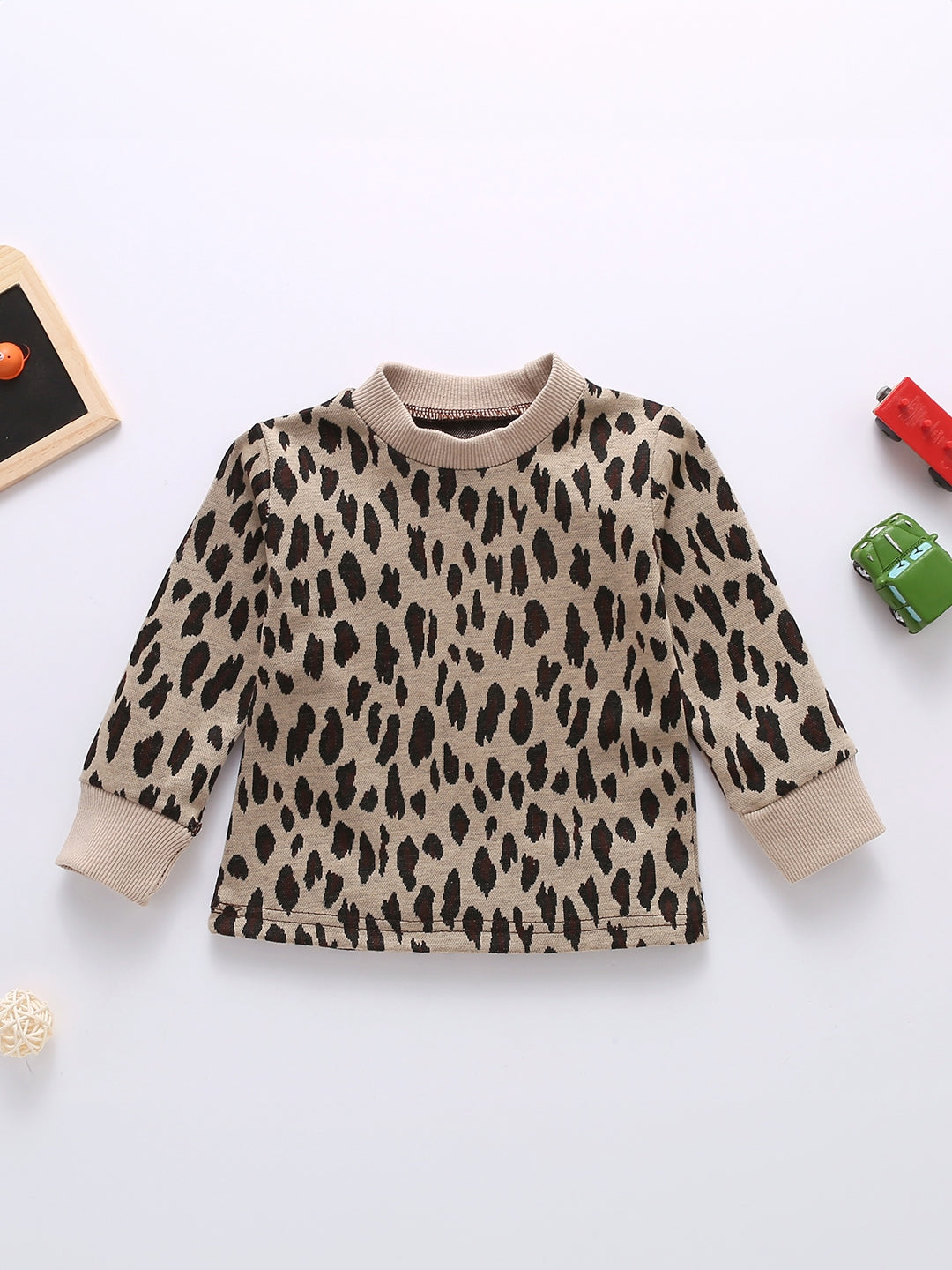 Khaki Round Neck Long Sleeves Animal Pullover Polyester Sweatshirt