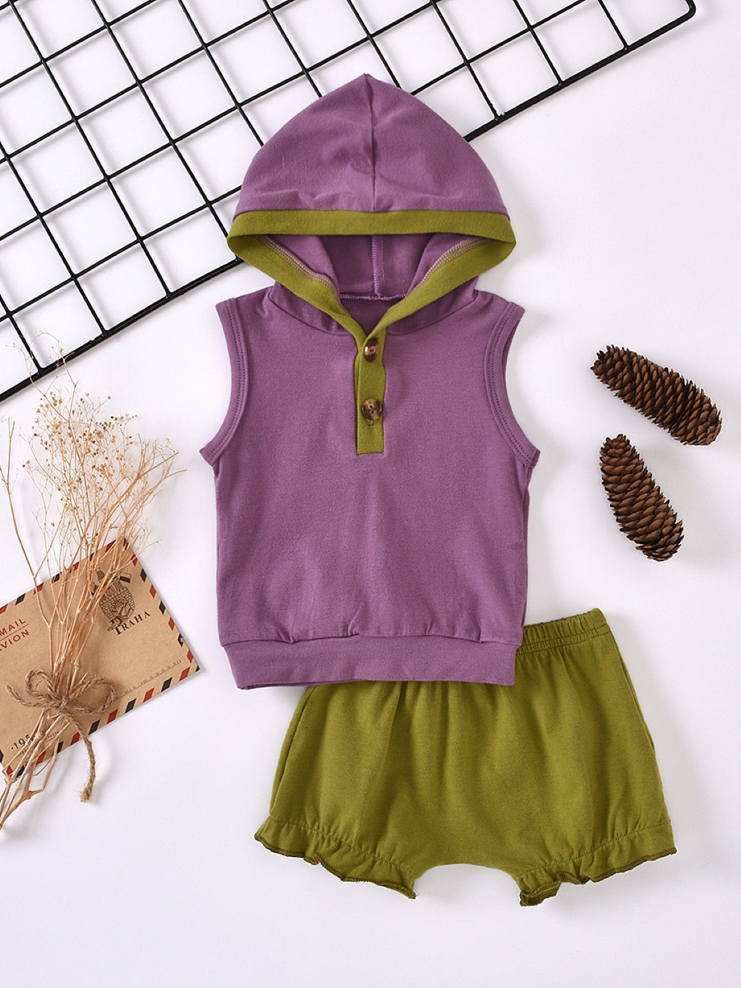 Purple Hood Sleeveless Polyester Solid Shorts Top Set