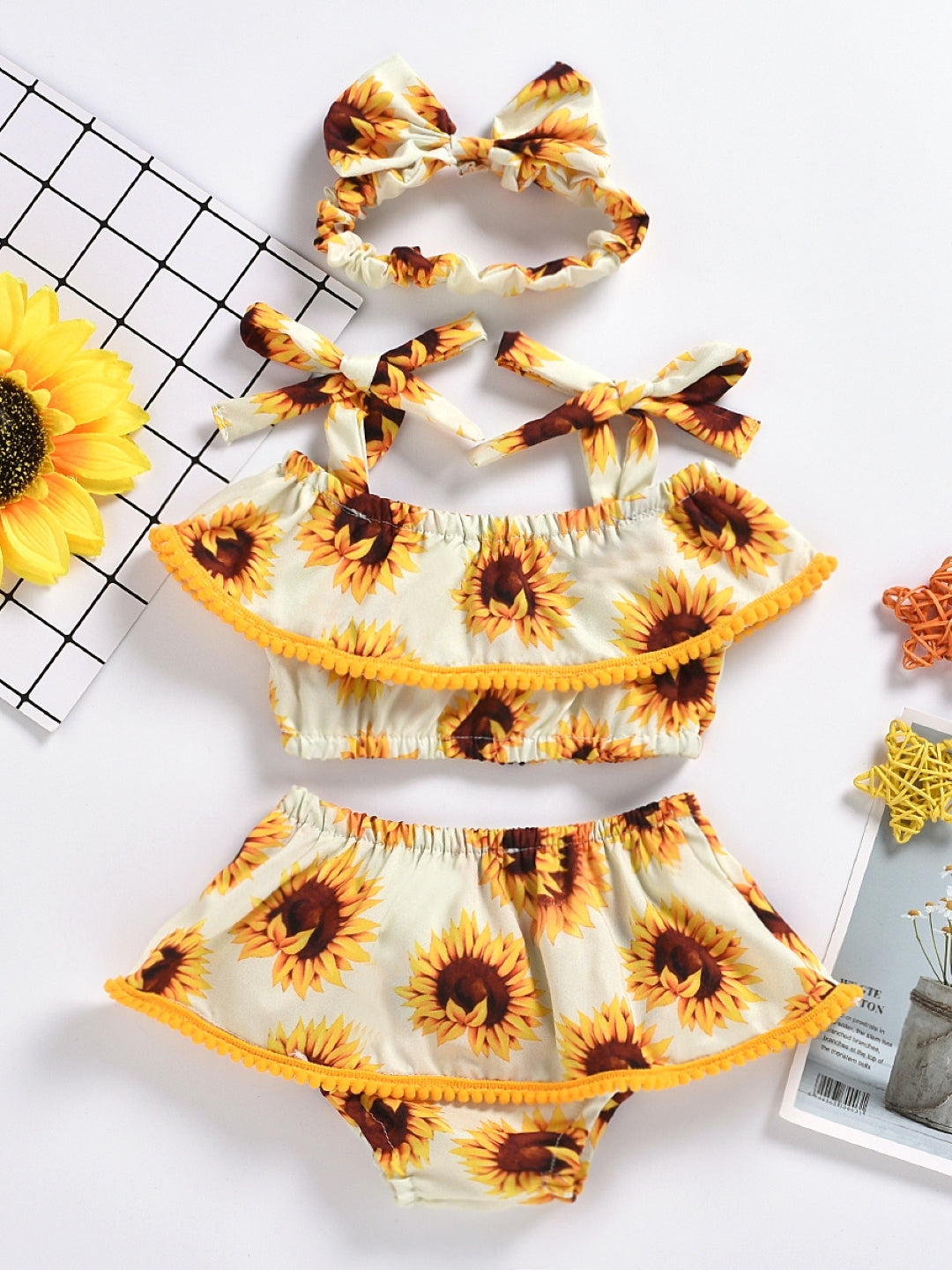 Yellow Round Neck Sleeveless Polyester Printed Shorts Top Set