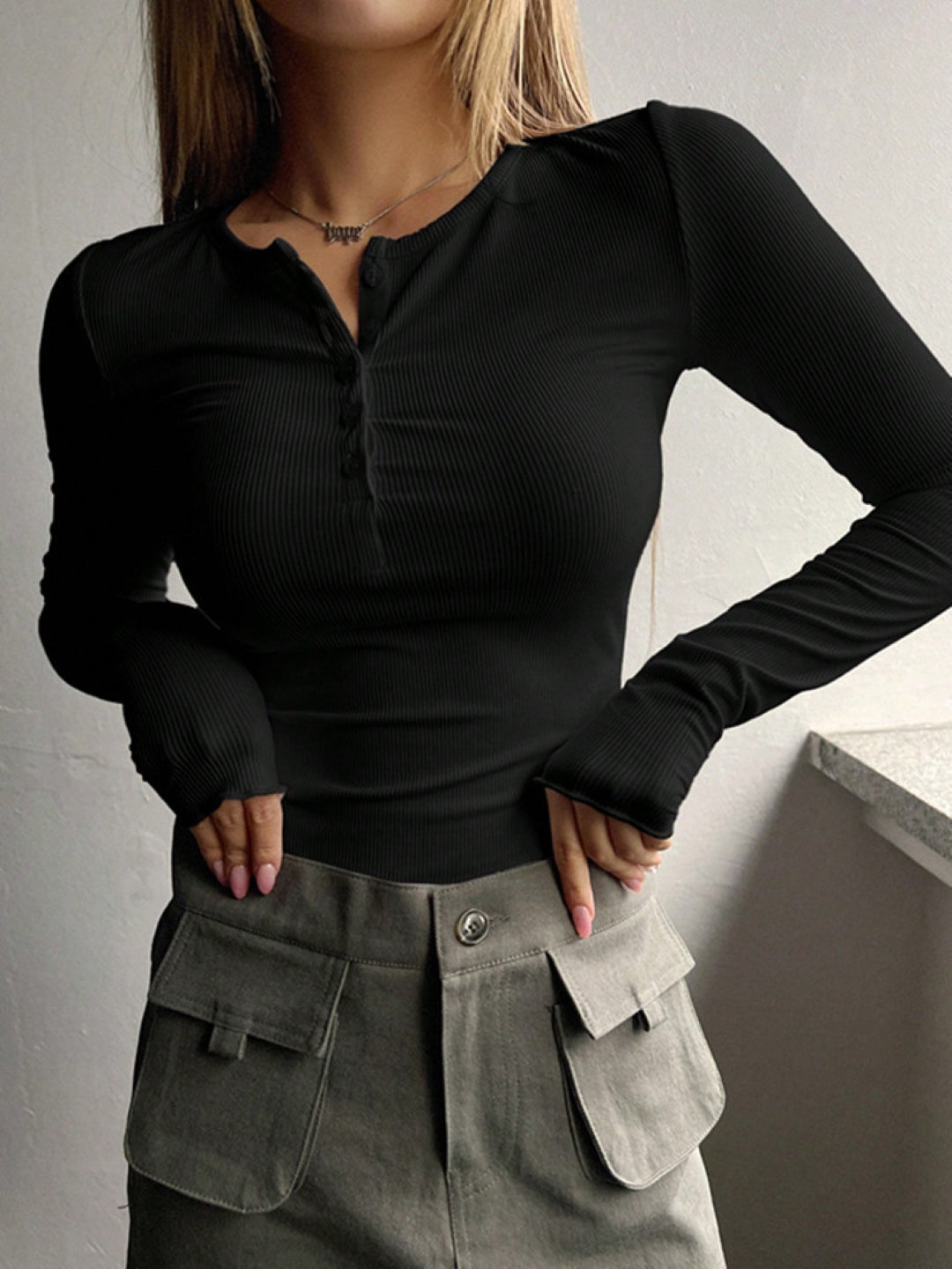 Black Round Neck Solid Long Sleeves Woven Polyester Tops